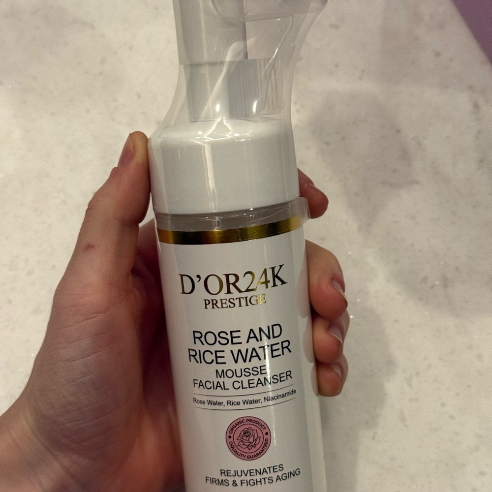 Rose and Rice Water Mousse Facial Cleanser - White